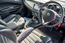 2015 Alfa Romeo Giulietta Distinctive