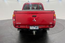 2015 Mitsubishi Triton GLX