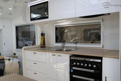2025 19.6 Odyssey Prime Edge