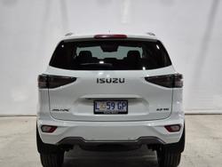 2023 Isuzu MU-X LS-T