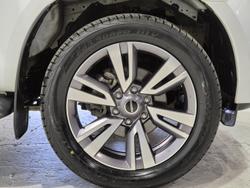 2023 Isuzu MU-X LS-T