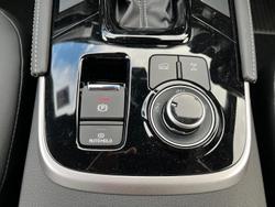 2025 Isuzu MU-X LS-T