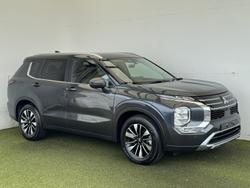 2025 Mitsubishi
                Outlander LS