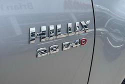 2021 Toyota
Hilux SR