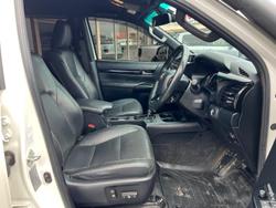 2020 Toyota Hilux Rugged X GUN126R 4X4 Dual Range WHITE