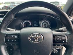 2020 Toyota Hilux Rugged X GUN126R 4X4 Dual Range WHITE