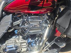 2011 HARLEY-DAVIDSON FLHTCUSE6 CVO U/C ELECTRAGLIDE Black/Red