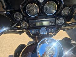 2011 HARLEY-DAVIDSON FLHTCUSE6 CVO U/C ELECTRAGLIDE Black/Red