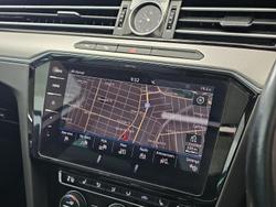 2019 Volkswagen Passat 206TSI R-Line