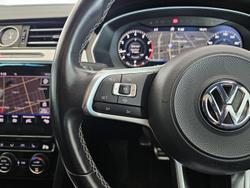 2019 Volkswagen Passat 206TSI R-Line