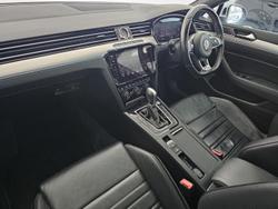 2019 Volkswagen Passat 206TSI R-Line