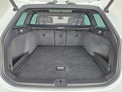 2019 Volkswagen Passat 206TSI R-Line