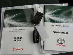 2017 Toyota Tarago GLi