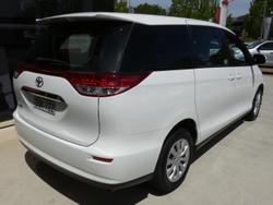 2017 Toyota Tarago GLi