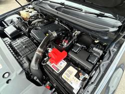 2022 Ford
                Everest Trend