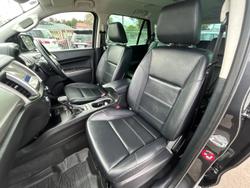 2022 Ford
                Everest Trend