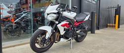 2013 Triumph STREET TRIPLE R (NON ABS) WHITE