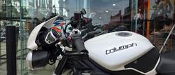 2013 Triumph STREET TRIPLE R (NON ABS) WHITE