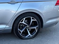 2022 Volkswagen
Passat 140TSI Business