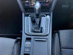 2022 Volkswagen
Passat 140TSI Business