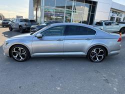 2022 Volkswagen
Passat 140TSI Business