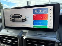 2025 LDV D90 Executive