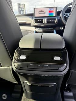 2025 LDV D90 Executive