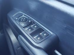 2022 Ford
                Everest Ambiente