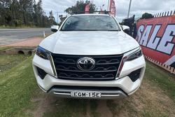2020 Toyota
Fortuner Crusade
