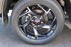 2025 Isuzu MU-X X-TERRAIN