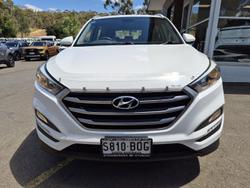 2017 Hyundai
                Tucson Active