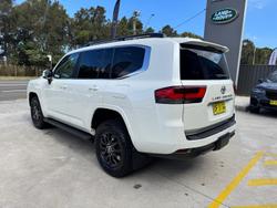 2022 Toyota Landcruiser VX FJA300R 4X4 Dual Range
