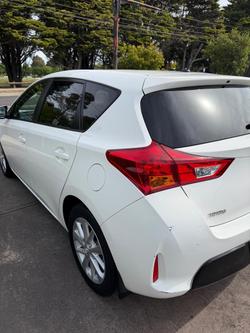 2012 Toyota Corolla Ascent Sport ZRE152R Glacier White