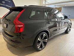 2022 Volvo XC90 Recharge Ultimate T8 Plug-In Hybrid MY23 AWD Onyx Black