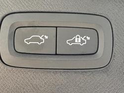 2022 Volvo XC90 Recharge Ultimate T8 Plug-In Hybrid