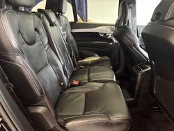 2022 Volvo XC90 Recharge Ultimate T8 Plug-In Hybrid