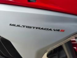 2022 DUCATI MULTISTRADA V4 S RED