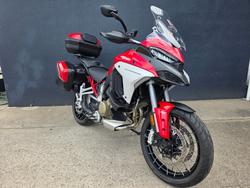 2022 DUCATI MULTISTRADA V4 S RED