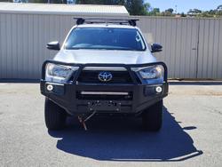 2021 Toyota
Hilux SR