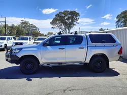 2021 Toyota
Hilux SR