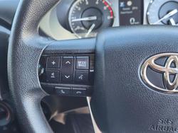 2021 Toyota
Hilux SR