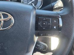 2021 Toyota
Hilux SR