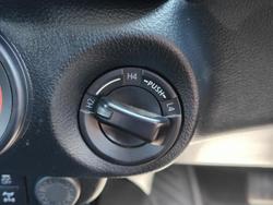 2021 Toyota
Hilux SR