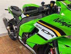 2025 Kawasaki NINJA ZX-10R GREEN