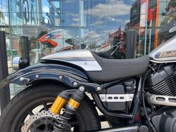 2015 Yamaha BOLT SILVER
