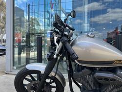 2015 Yamaha BOLT SILVER