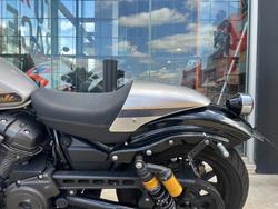 2015 Yamaha BOLT SILVER