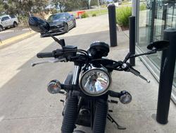 2015 Yamaha BOLT SILVER