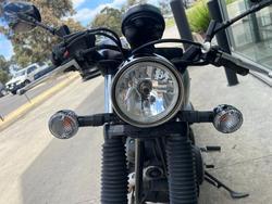 2015 Yamaha BOLT SILVER