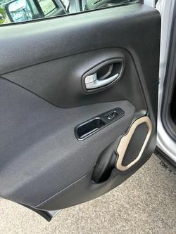 2015 Jeep Renegade Longitude BU MY16 Glacier